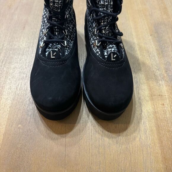 Larroude Vail Winter Boot In‎ Black Tweed and Suede Water Resistant 8.5 - Picture 14 of 14